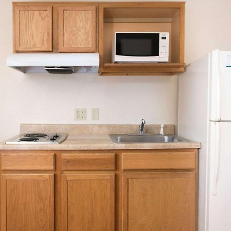 Woodspring Suites Memphis Northeast Экстерьер фото